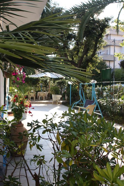 Hotel Ornella Lido di Camaiore Exterior foto